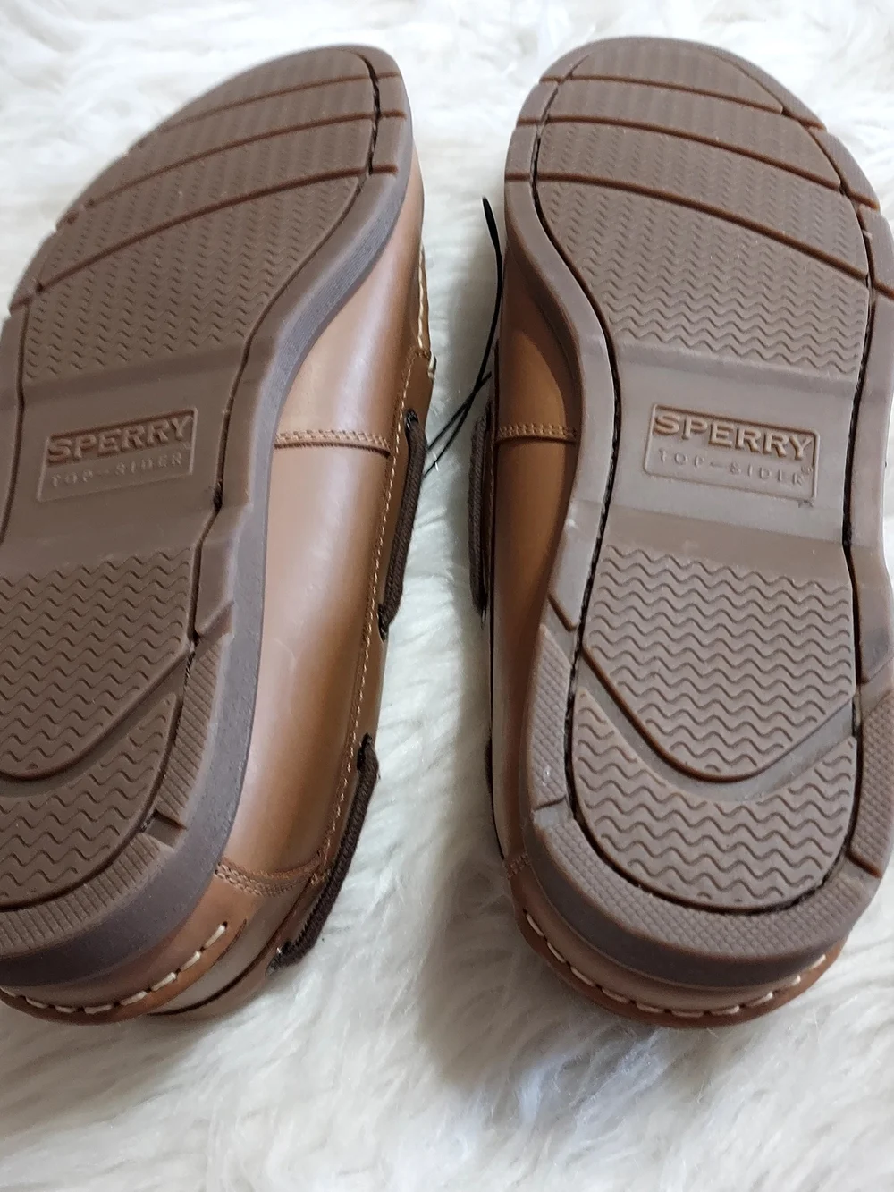 Sperry classic two